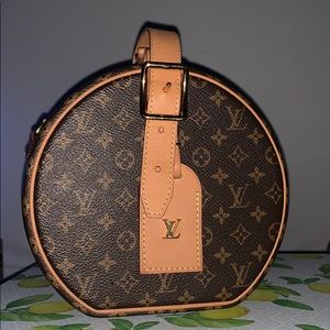 Louis Vuitton Petite Boite Chapeau